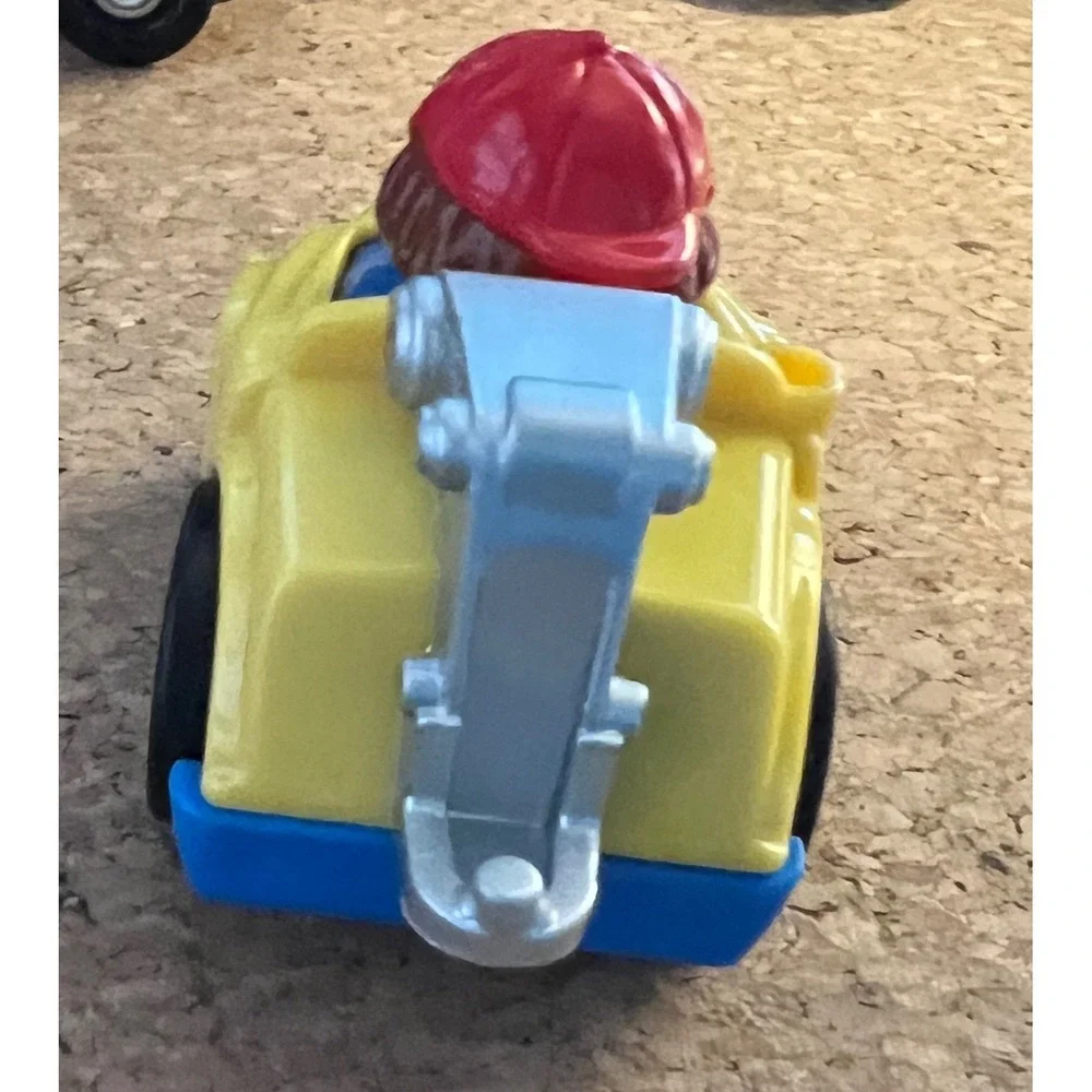 Fisher-Price‎ Little People Wheelies 2009 Tow Truck Yellow Good Rescue Vehicle